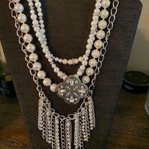 Girls best fried necklace